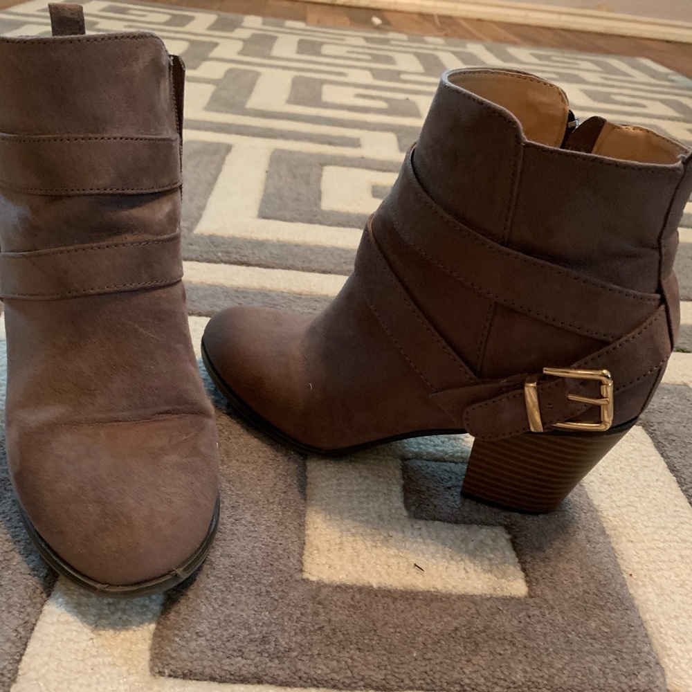 Pretty boots